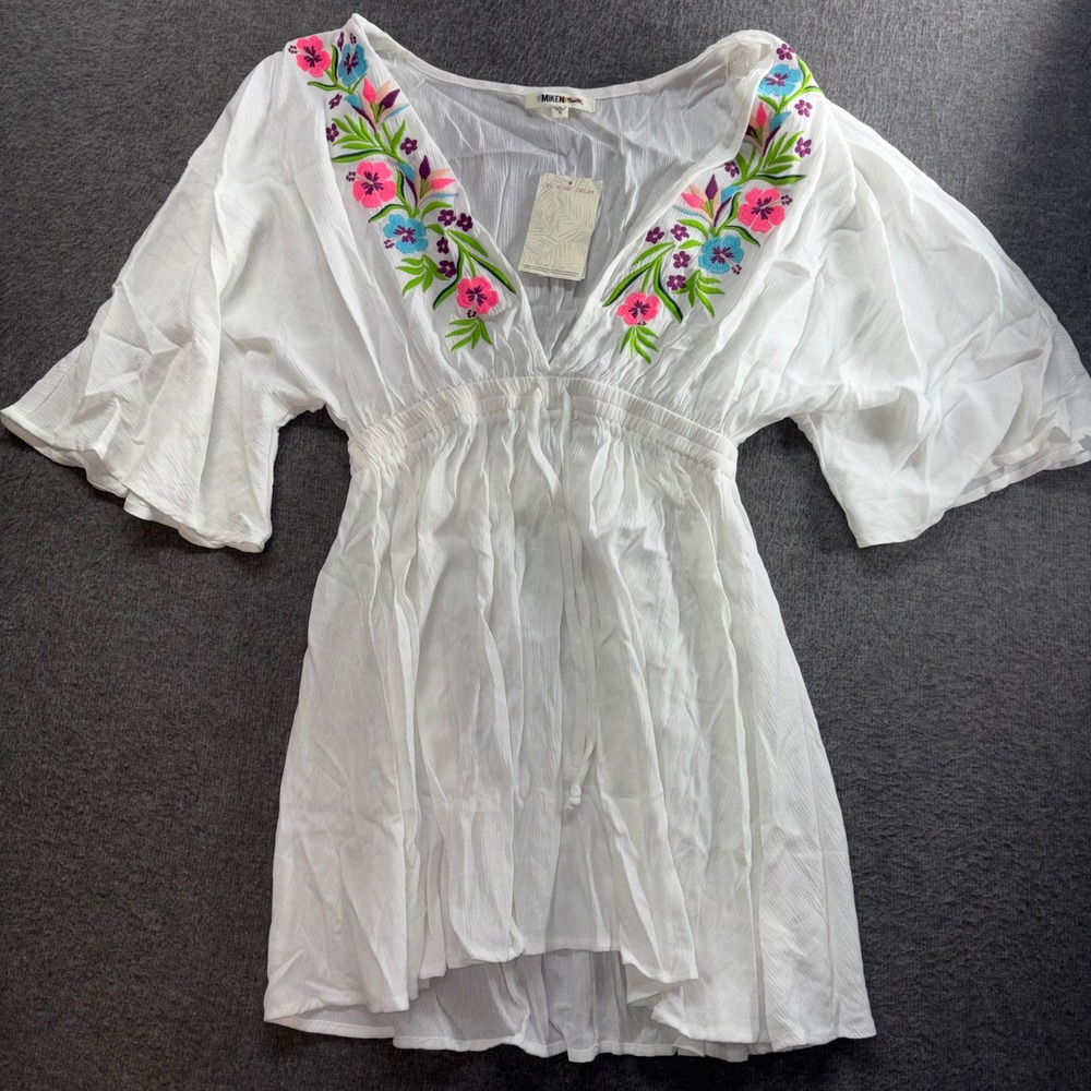 Miken Swim White Embroidered Floral V-Neck Beach Cover Up Dress Medium NWT